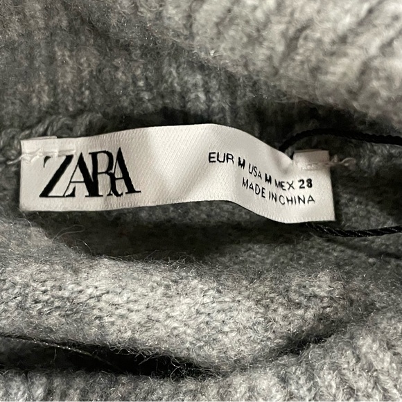Zara Women’s Heather Gray With Black Accents Turtleneck Sweater Sz. Medium NWT - Picture 9 of 13